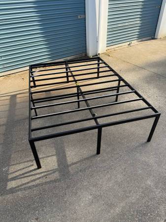 Full platform bed frame 1