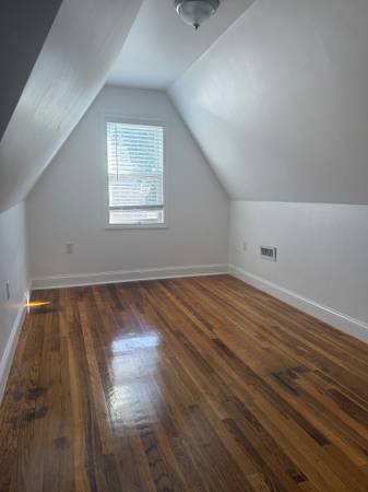 $2,700 / 3br - 9999ft2 - ****MALDEN OVERSIZED 3BED PARKING NEWLY RENOVATED**** (Malden)63810039934211120