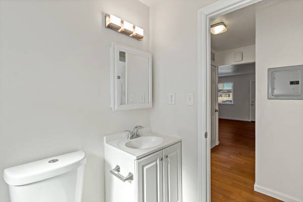 $960 / 1br - ***-Apartamento de 1 habitación y 1 baño en Berkeley disponible ahora~! (Berkeley)64023721235331124