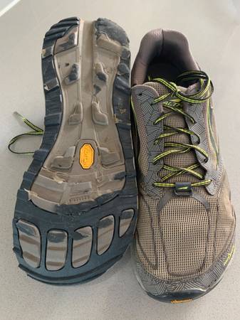 Zapatos de trail Altra Olympus - Hombre talla 12.5 - $10 (Bellingham)63435836600835122