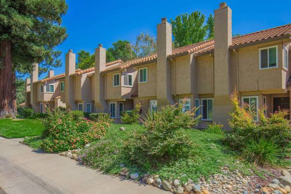 $2,720 / 3br - 1441ft2 - 3/BD, ¡Ubicado en Sacramento!, Acceso fácil a autopistas (54 Quay Court, Sacramento, CA)63844739087873120