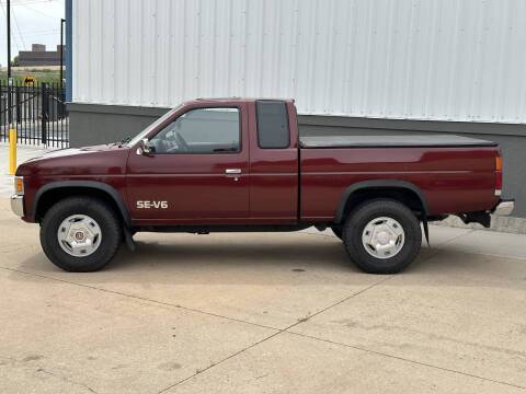 1995 Nissan Truck - $8,997 (Lakewood (shiftauto.net))63619979231107122