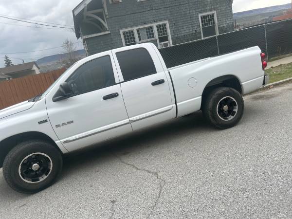 2008 Dodge Ram 1500 - $3,50063470890950017121