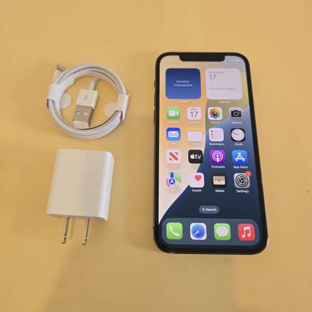 Apple iPhone 12 Pro 5G - UNLOCKED - Like New 1