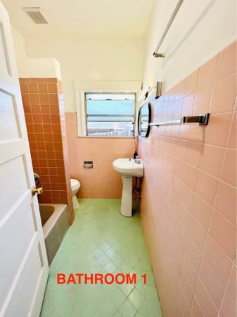 $4,400 / 6br - 1700ft2 - 6br - Charming Oakland Home | 6BR, 3BA, Natural Light! (oakland lake merritt / grand)63889098891521122