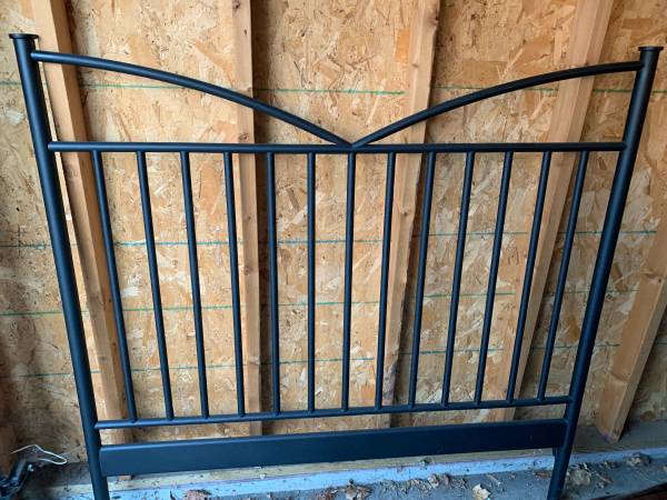 Black Metal Full Size Bed Frame 1