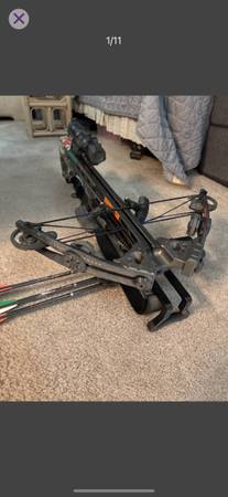 Carbon express intercept super coil cross bow with scope bolts 1