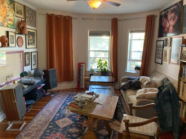 $2,750 / 2br - 1200ft2 - 2 bed/1 bath Medford sublet - January-June 2026 (Meford)63892102490882124