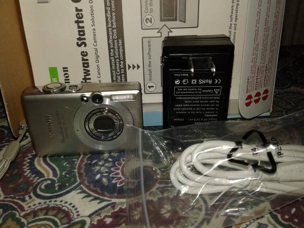 CanonPowershot600 Digital Camera 1