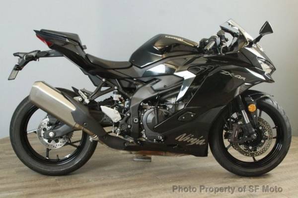 2024 Kawasaki Ninja ZX-4R ABS 1 Owner, 3909 Miles