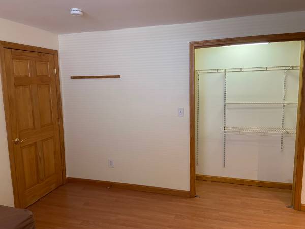 $880 / 150ft2 - 1 Bed in 3 Bed Apt near Somerville Hospital/ Porter Sq (walk to Green Line- Magoun Sq/ Red Line-Porter Sq, Harvard)63828484147329124