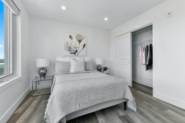 $1,800 / 1br - 9999ft2 - ****LUXURY 1BED OVERSIZED NOVEMBER 1**** (LYNN)63620274845825121