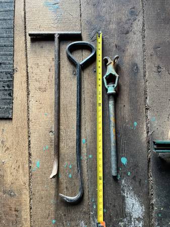 Hydrant wrench and manhole cover hooks 1