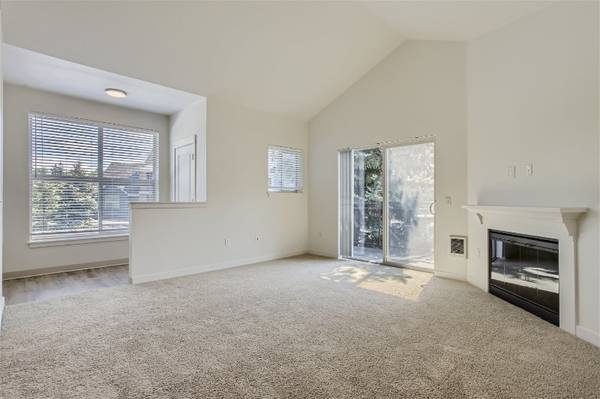 Gorgeous 2BR 2BA With Room To Roam! $500 Off! 1