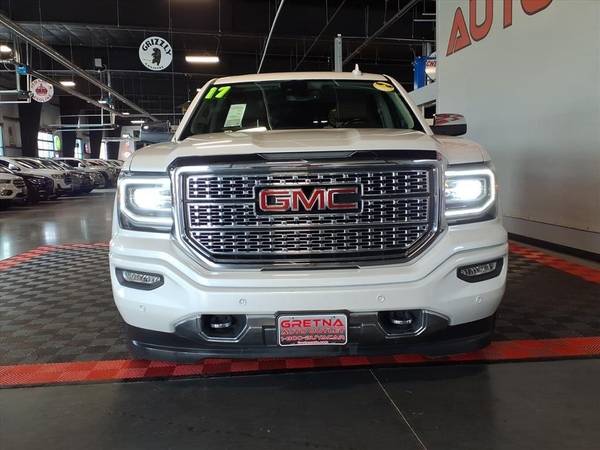2017 Gmc Sierra 1500 Denali photo 2