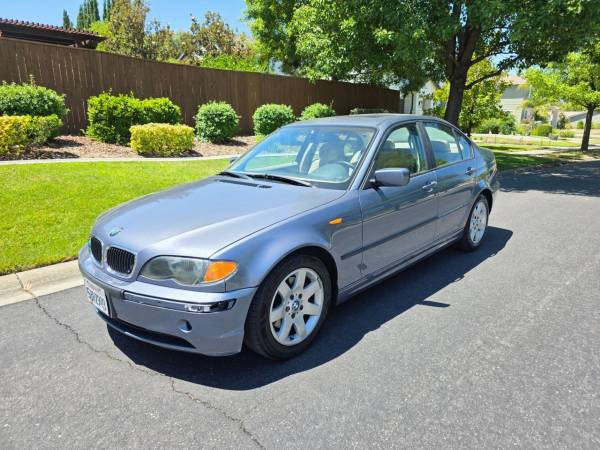 2003 BMW 325i 1