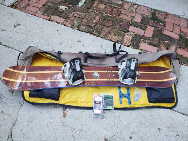 Burton snowboard 1