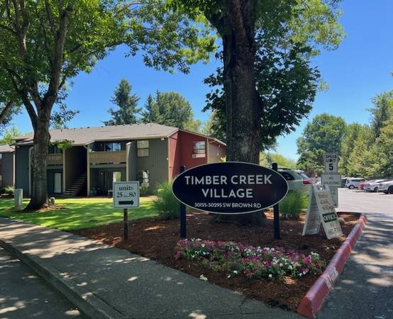 $1,475 / 2br - 754ft2 - Looking Forward to Fall? Start Fresh in a New Space! (Wilsonville OR)63672530378113123