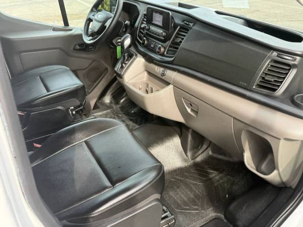 2022 Ford Transit 250 - Photo 14