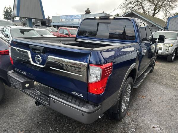 ¡SIN ACCIDENTES! 2019 Nissan Titan PLATINUM RESERVE Cabina Doble 4x4 Cuero - $23,900 (¡SUPER OFERTA! Acepto Intercambio! Lakewood)63472381499777122