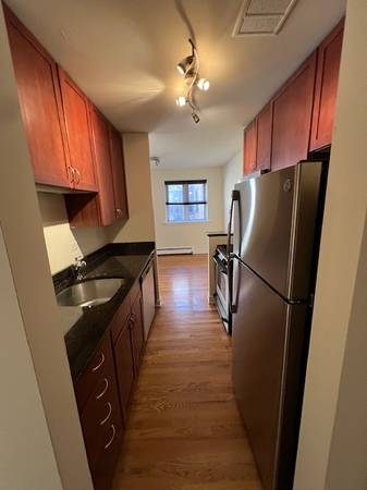 $2,150 / 1br - Updated Lincoln Park 1bd! DW, RFTP Deck! No Sec Dep, Pets OK! Target! (Lincoln Park)63918533516291122
