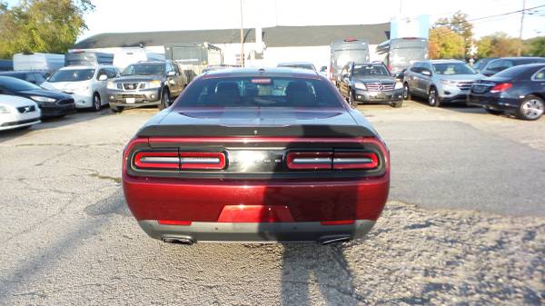 2017 Dodge Challenger SXT SXT 2puerta Coupé - $11,900 (upper marlboro,md)63616652244609124