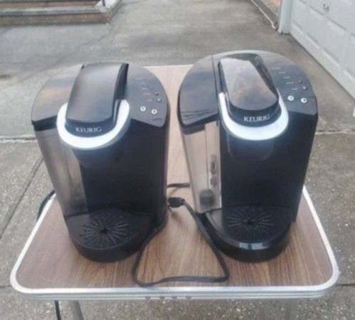 2 keurig Coffee machines 1