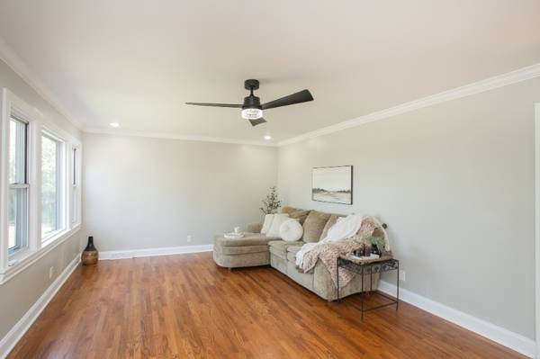 $2800.00 / 4br - 3200ft2 - Large Fully Renovated Home in Old Hickory Village! Close to I-40 and I63924812117507121
