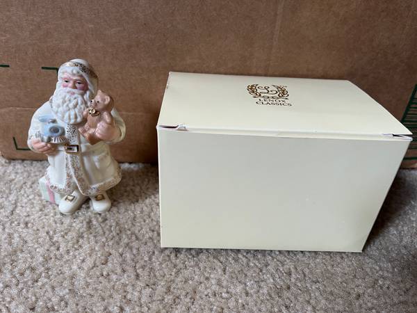 Lenox Santa 1