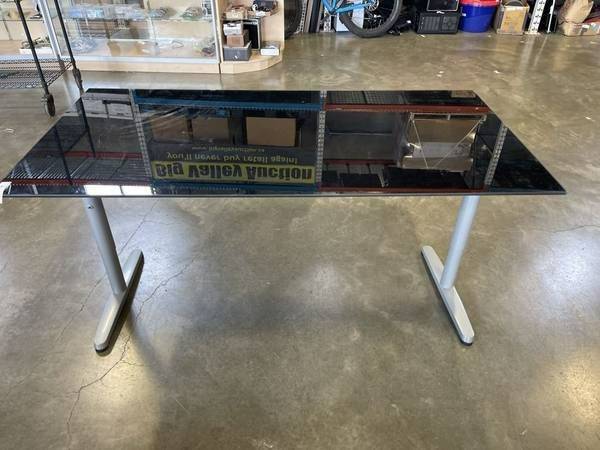 GLASS TOP DESK - LIKE BRAND NEW 1