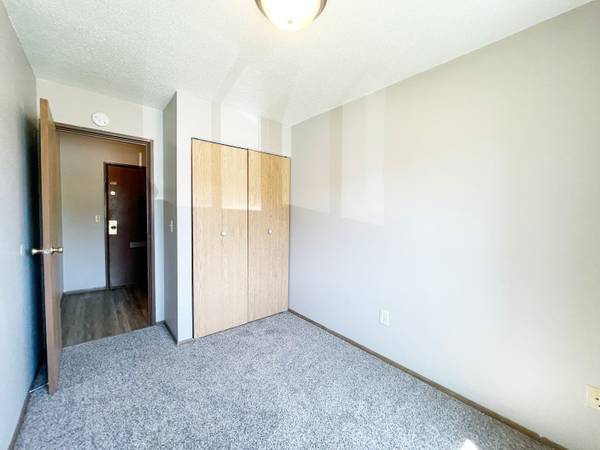 $835 / 2hab - 800ft2 - Ubicado en Minot, excelente ubicación, 2 hab (505 Park Street, Minot, ND)63663395761921120