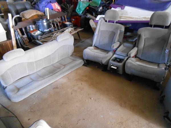 2000 CHEVY  SILVERADO 1500  GREY CLOTH  REAR SEAT 1