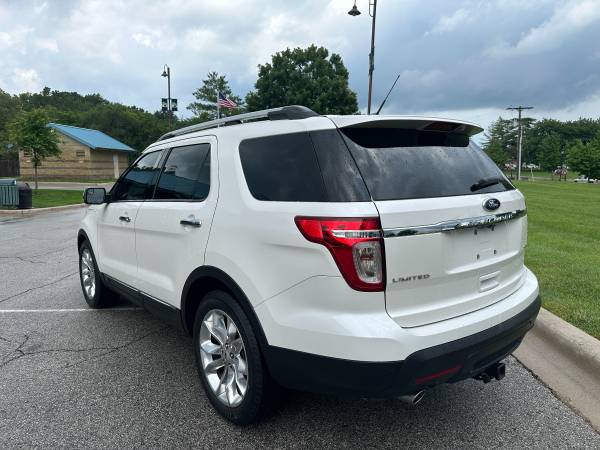 2015 Ford Explorer Limited (3Rd Row) - $10,800 (Merriam)63621942185859122
