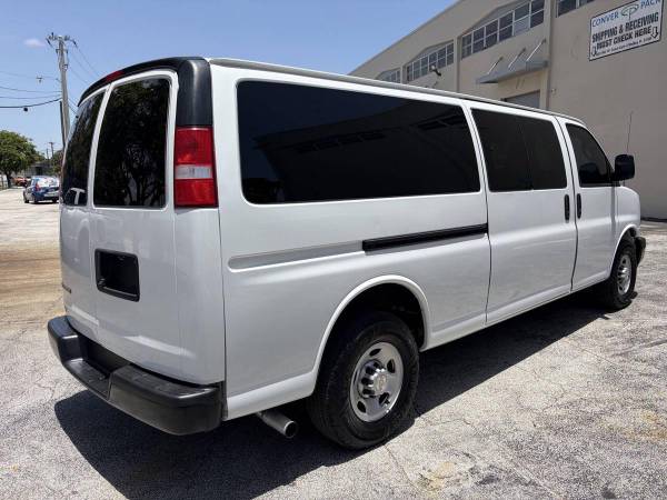 2020 Chevrolet Express LS - Photo 3
