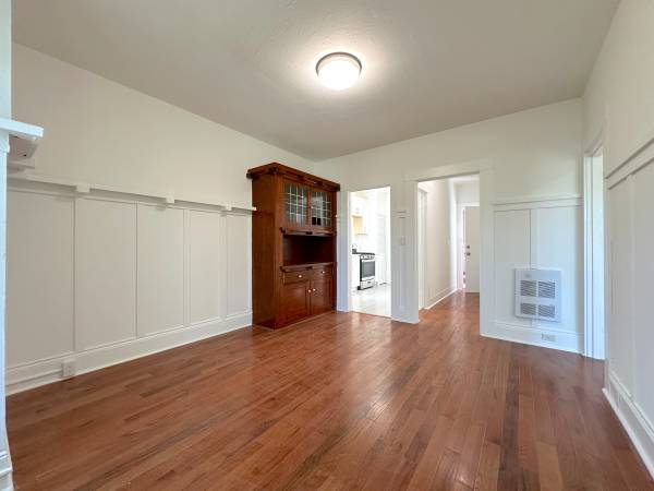 $2,200 / 1br - 520ft2 - Video&Floor Plan! Renovated Kitchen&Bath! Charm! AMAZING Location (oakland piedmont / montclair)63888989041153124
