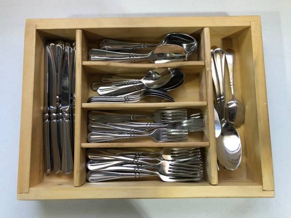 Silverware Set in Storage Tray 1