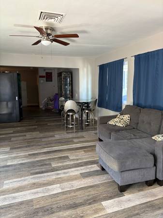 ¡$900 O MÁS! TARIFAS MENSUALES PARA HABITACIONES INDIVIDUALES (LEMON GROVE)63663752629761123