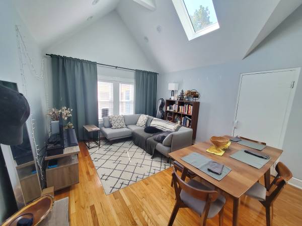 $2,850 / 2br - 825ft2 - ========▶ Renovación Integral ▶ Techos Altos ▶ Claraboyas ▶ Aire Acondicionado Central (Medford)63856338966529124