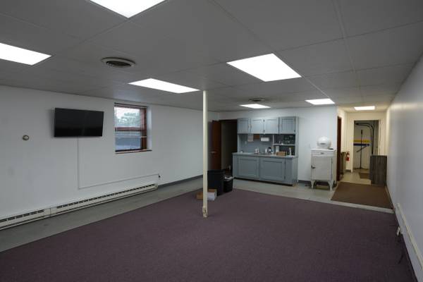 $1 Office, Warehouse, Flex Space for Lease Second Floor (Novelty)63770006634625122