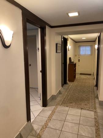 $1,200 / 2br - 1800ft2 - SHARE this 2/2  1800 sq ‘  level entry / Lge bedroom w/private bath (Audubon)63881896164225122