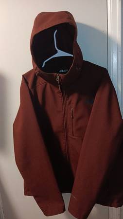 THE NORTH FACE Hooded Jacket 1