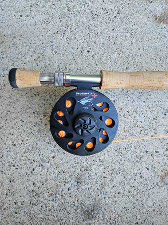 Redington Crosswater 9' 8wt Fly Rod & Reel Combo + Case, Flies & Box 1