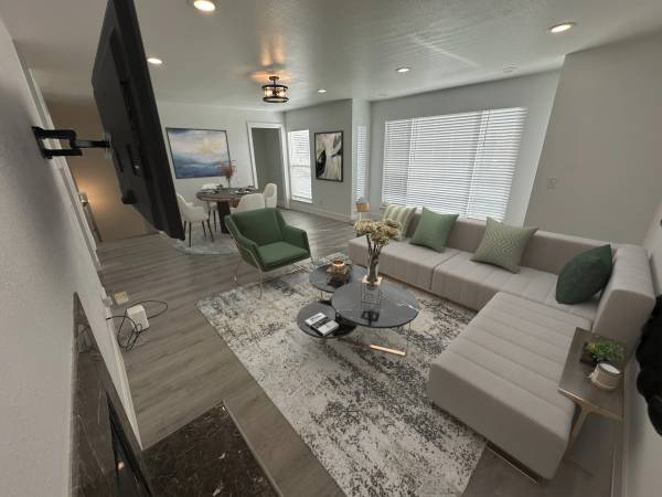 Remodeled 3.5BD/2BA Flat w/ Garage - Viz Valley Gem 1