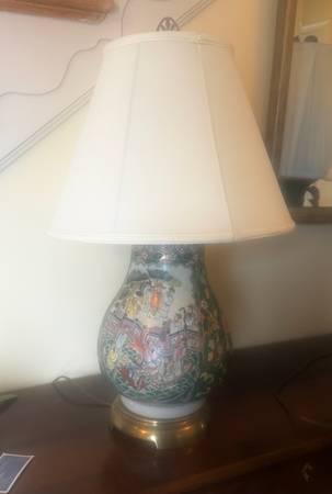 Vintage Chinese Porcelain Famille Rose 27”Table Lamp 1