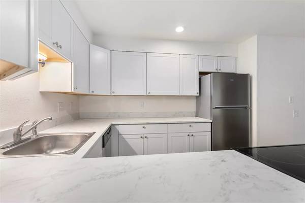 $1,457 / 2br - 850ft2 - 2 bed 1 bath ready to view now! Visit our community today! (Bellingham)63920959249411123
