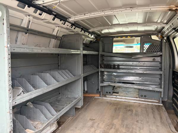 2012 Chevrolet 3500 1 Ton - Photo 11