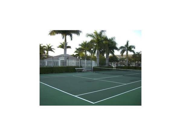 $2,800 / 3br - $2800 ELEGANT 3B/2.5B IN PELICAN POINTE (PEMBROKE PINES)64051003305345123