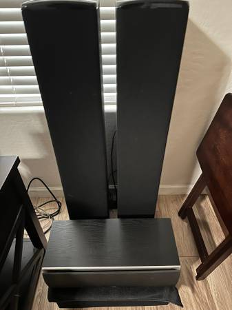 Definitive Technology BP7004 Bipolar speakers and Polk Audio Center 1