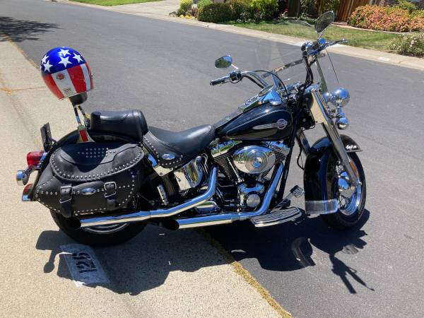 HARLEY DAVIDSON