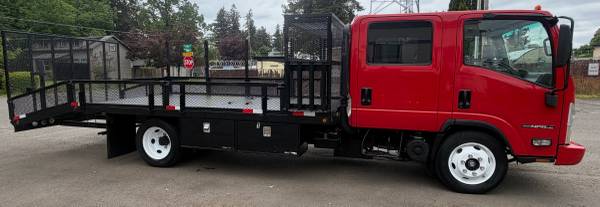 2009 Isuzu npr crew cab - Photo 5